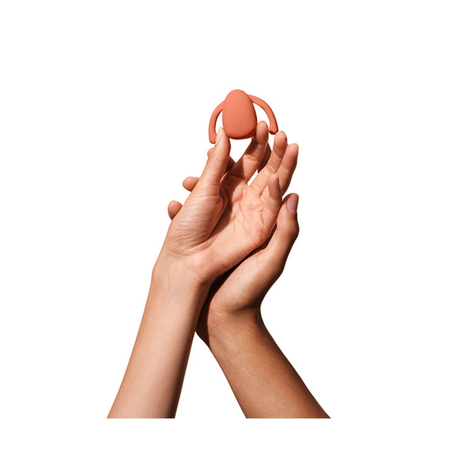 Wonderstate Sexual Wellness Clitoral Vibrator Hands free Eva by Dame with Hands
