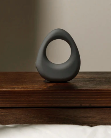 Wonderstate Sexual Wellness Vibrating Ring by Maude Product Lifestyle Image